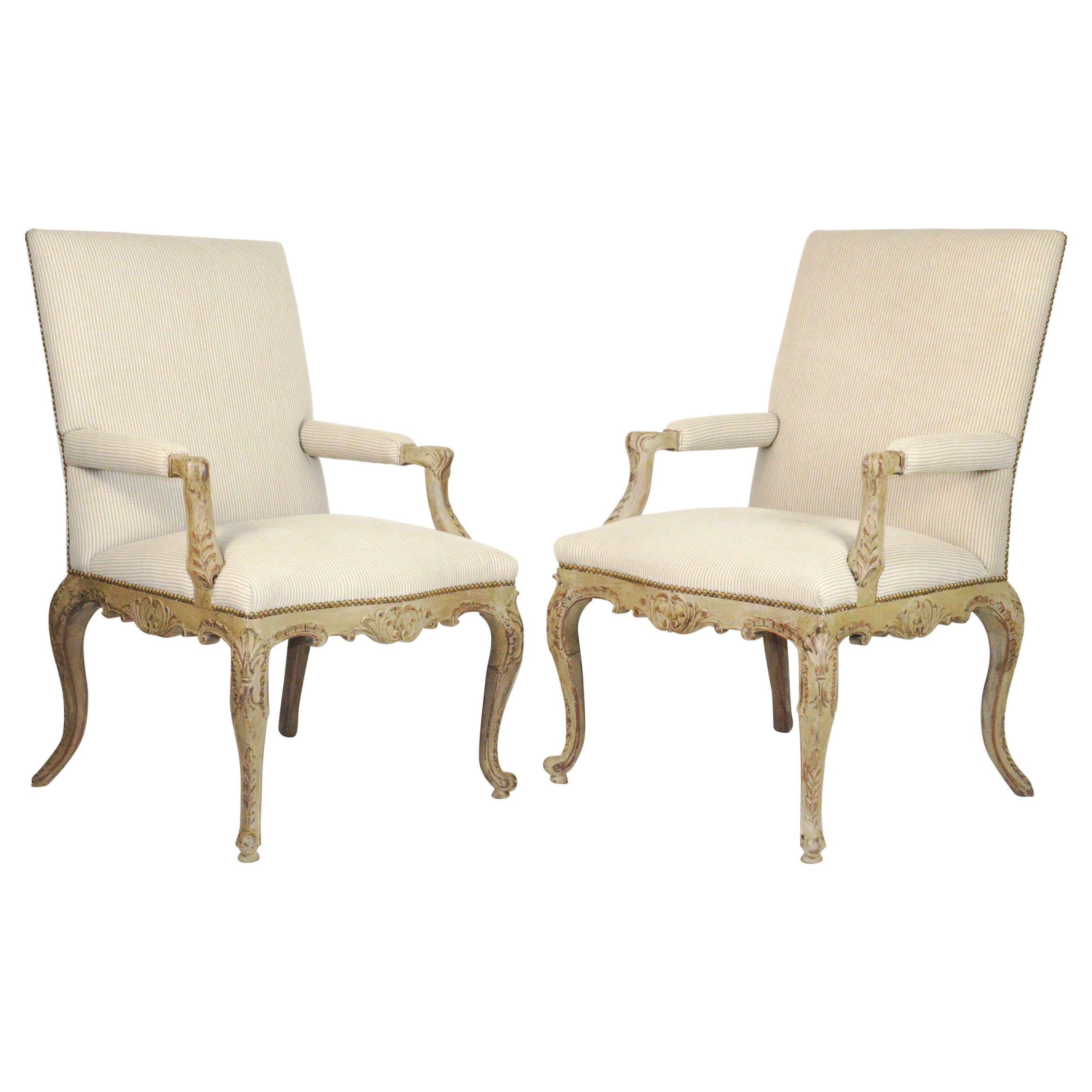 Pair of French Regence Style Gray Painted Carved Bergeres For Sale