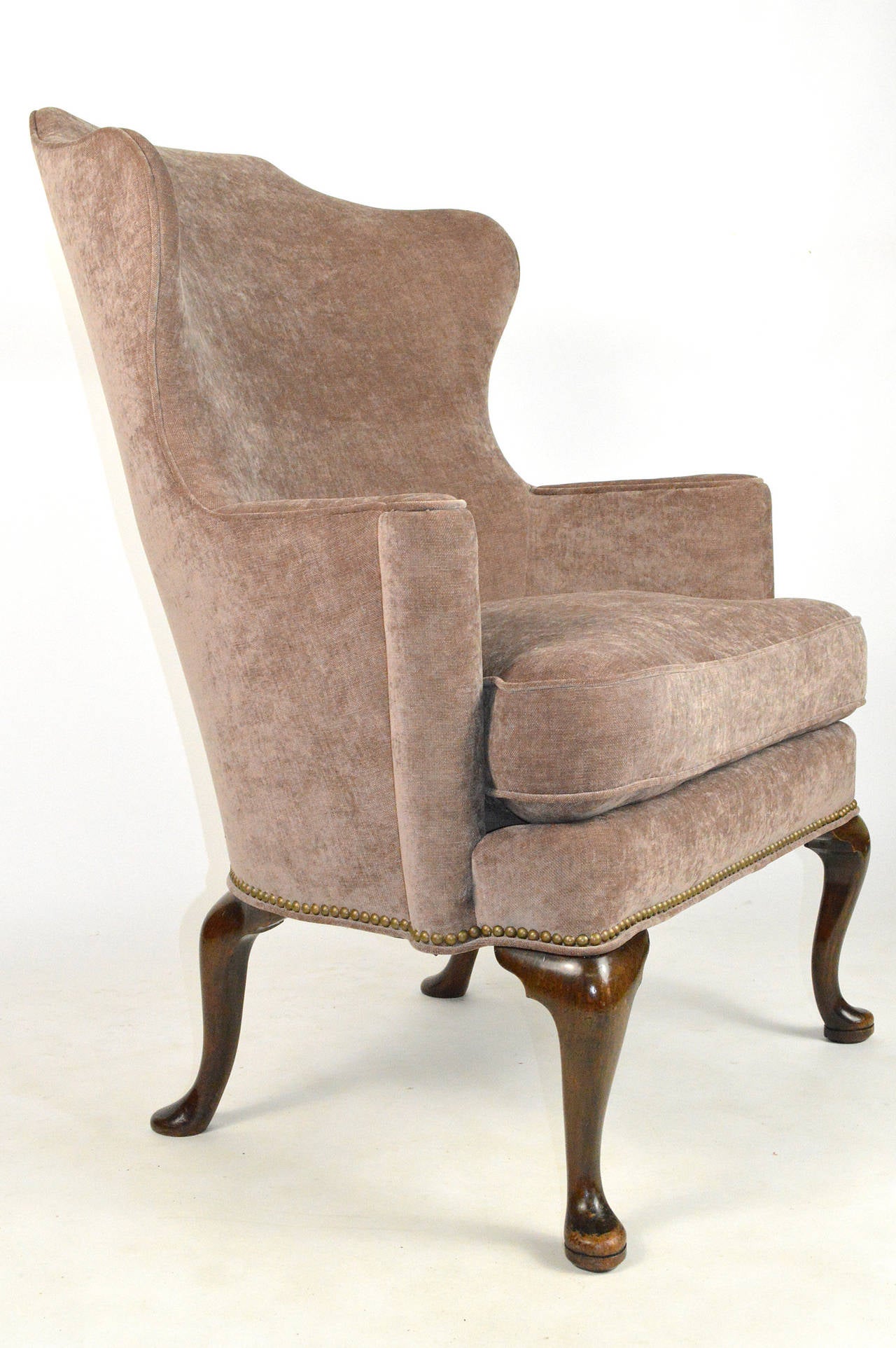 George II Style Walnut Wing Chair For Sale 2