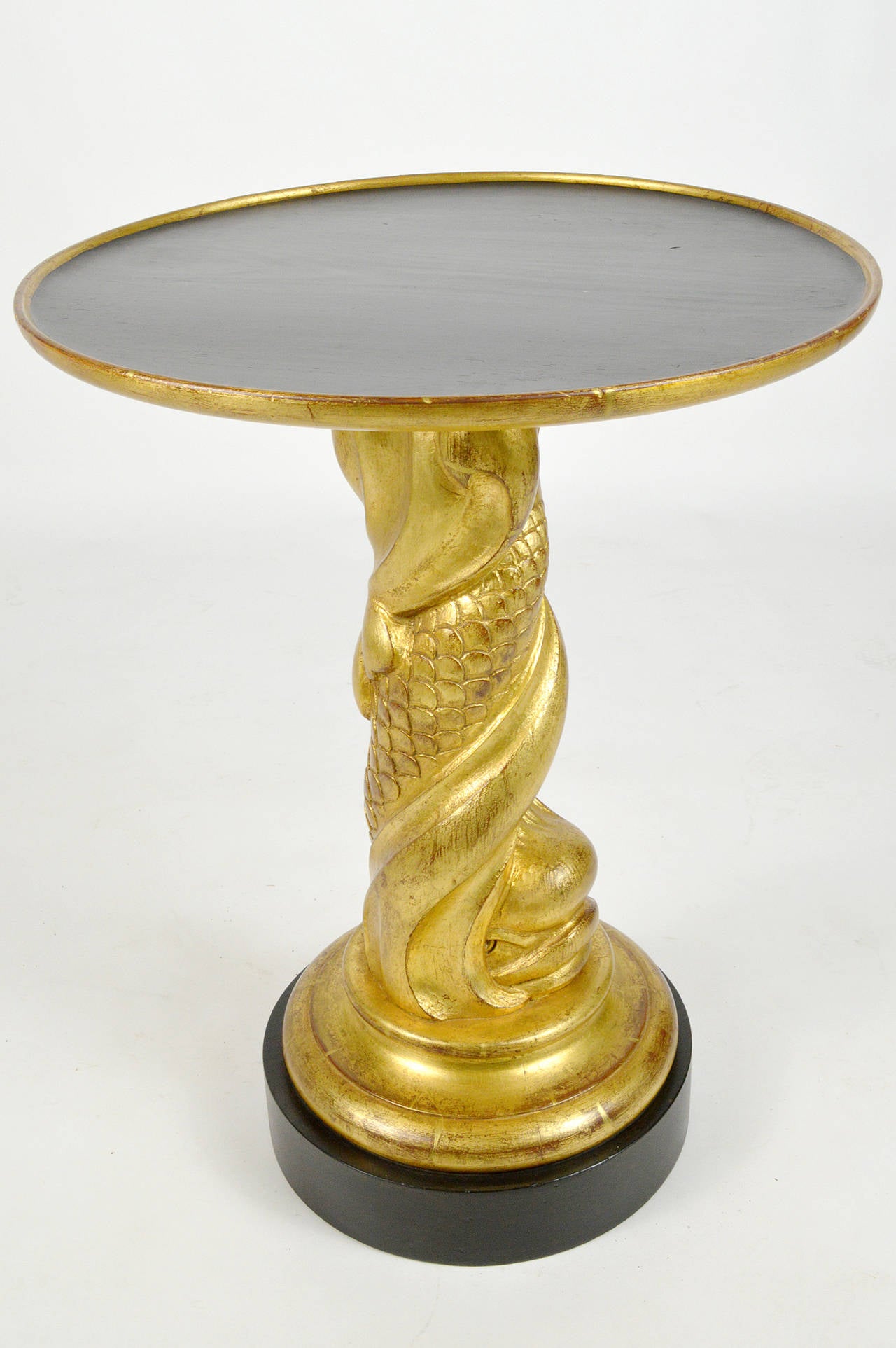 Hollywood Regency Style Pair of Carved Giltwood Side Tables For Sale 1