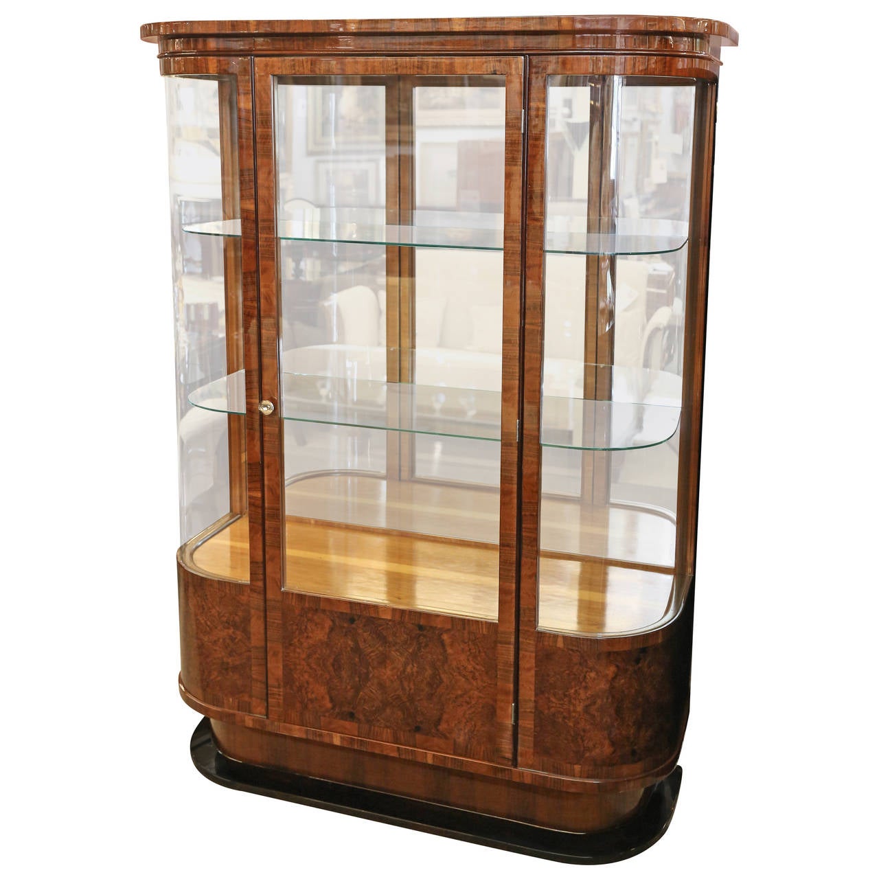 Art Deco Display at 1stDibs