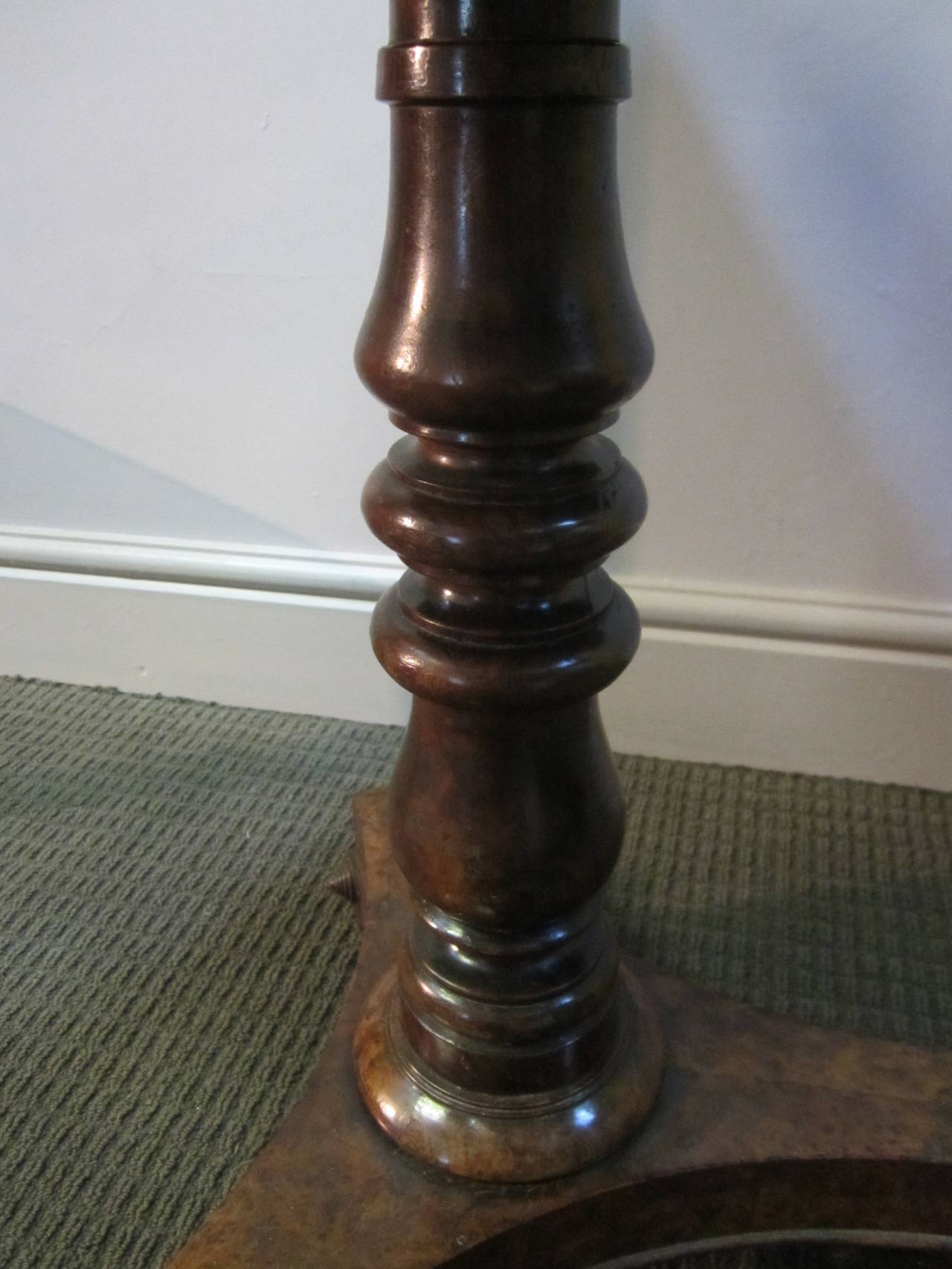 Rare Early 19th Century Burr Yew Wood Pedestal Workbox on Stand For Sale 2