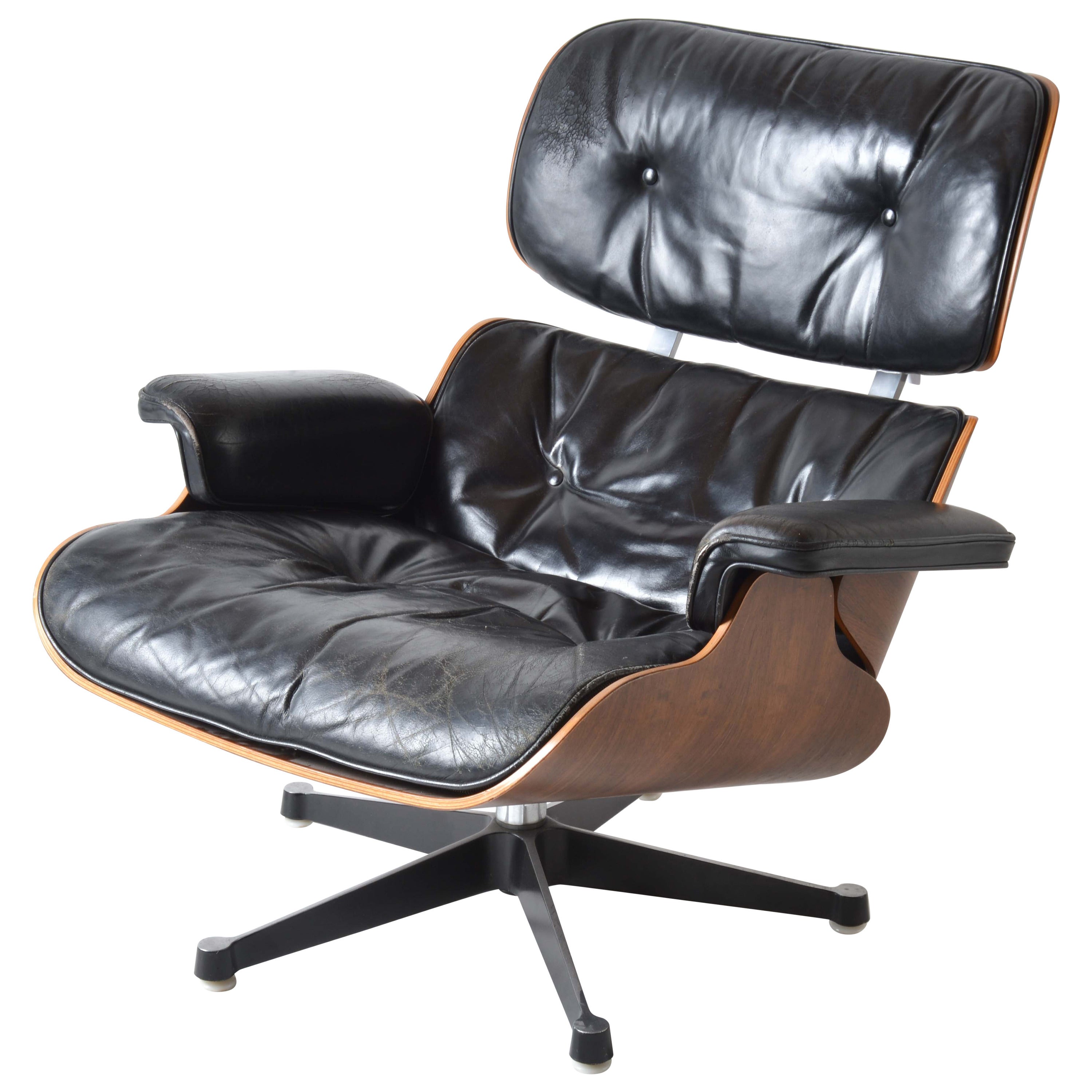Iconic Eames Lounge Chair for Herman Miller For Sale