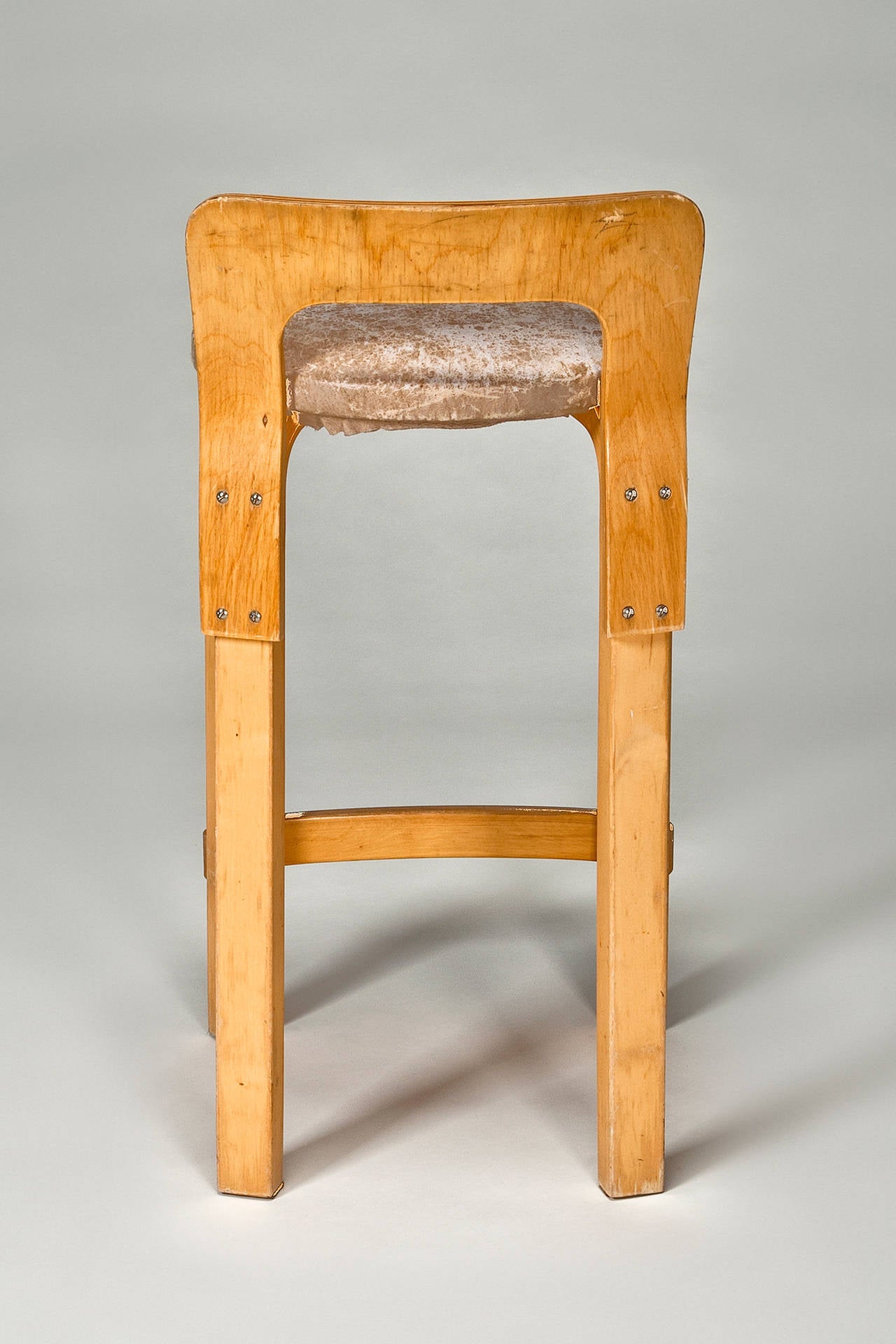 High Chair K65 'Set of 4' by Alvar Aalto from Artek 2nd Cycle In Distressed Condition In Denton, MD