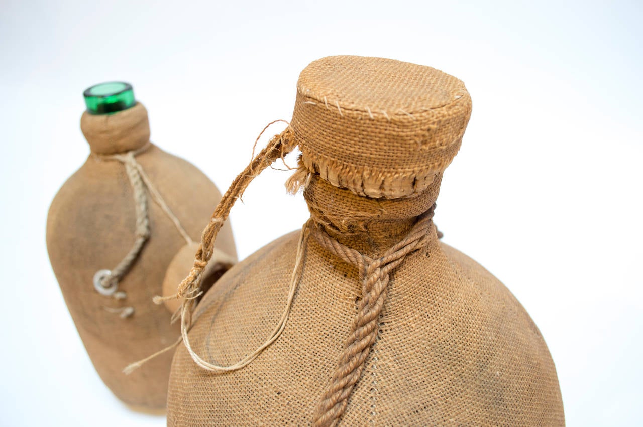 Set of Two Large 1880s Burlap and Horsehair-Wrapped Glass Demijohns In Distressed Condition In Sacramento, CA