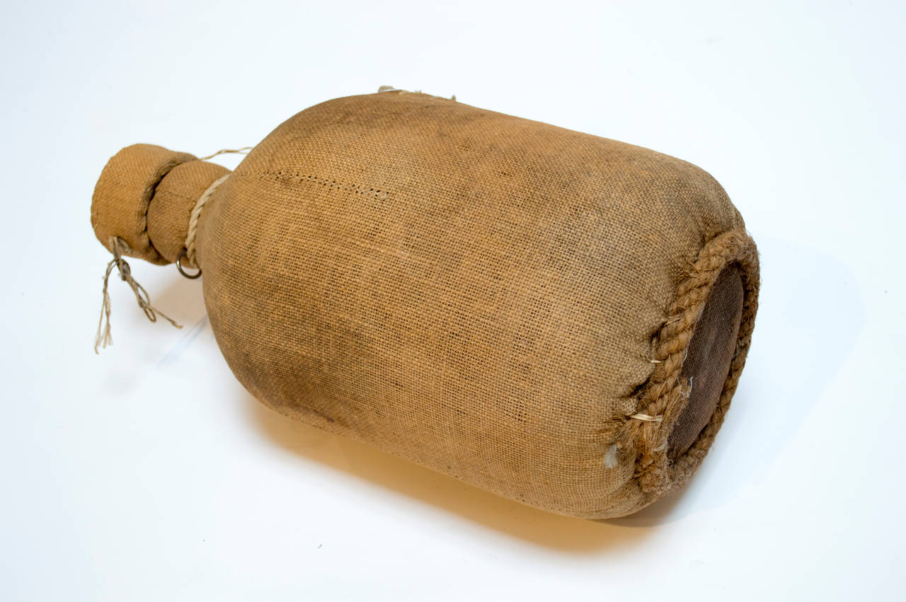 Set of Two Large 1880s Burlap and Horsehair-Wrapped Glass Demijohns 2