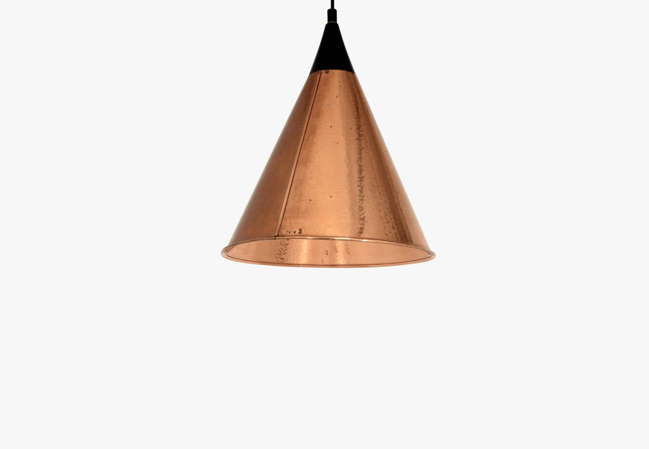 Beautiful ceiling lamp in copper. Most likely designed and manufactured in Norway ca 1960s second half. Fully working, in good vintage vintage condition with minor age relate surface fading.