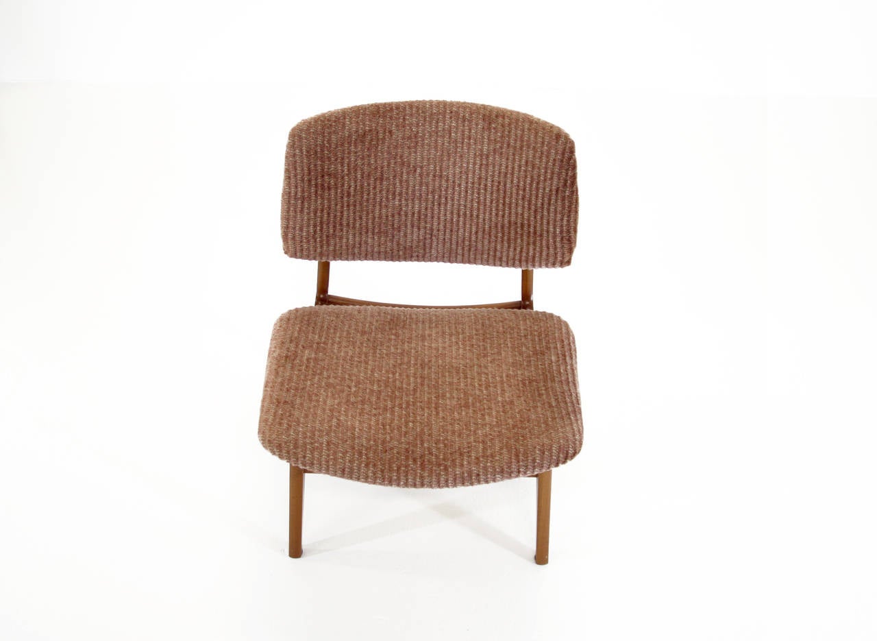 An superb example of a chair by Gunnar Sørlie for Karl Sørlie og Sønn. Teak frame and a wool mix upholstery. Sturdy frame and in excellent vintage condition.
