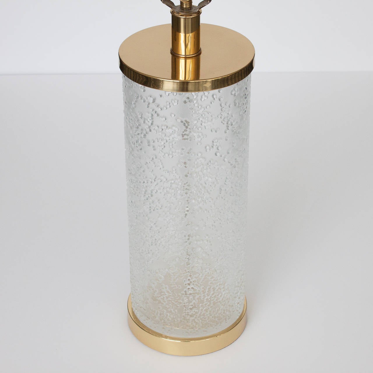Late 20th Century Paul Hanson Etched Glass Cylinder Brass Table Lamp