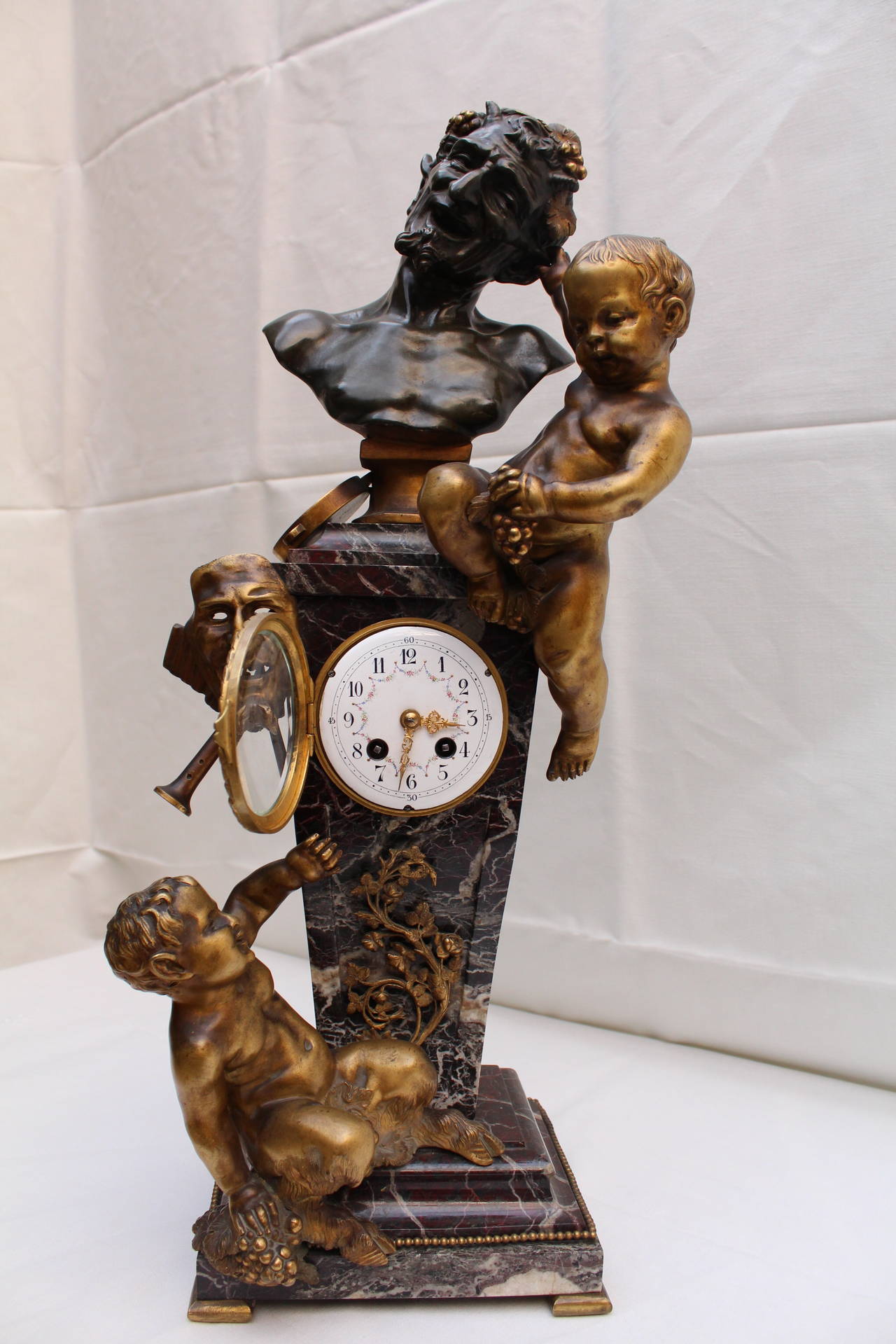 Golden and Patinated Bronze Clock Representing the Divine Comedy, circa 1880 For Sale 1