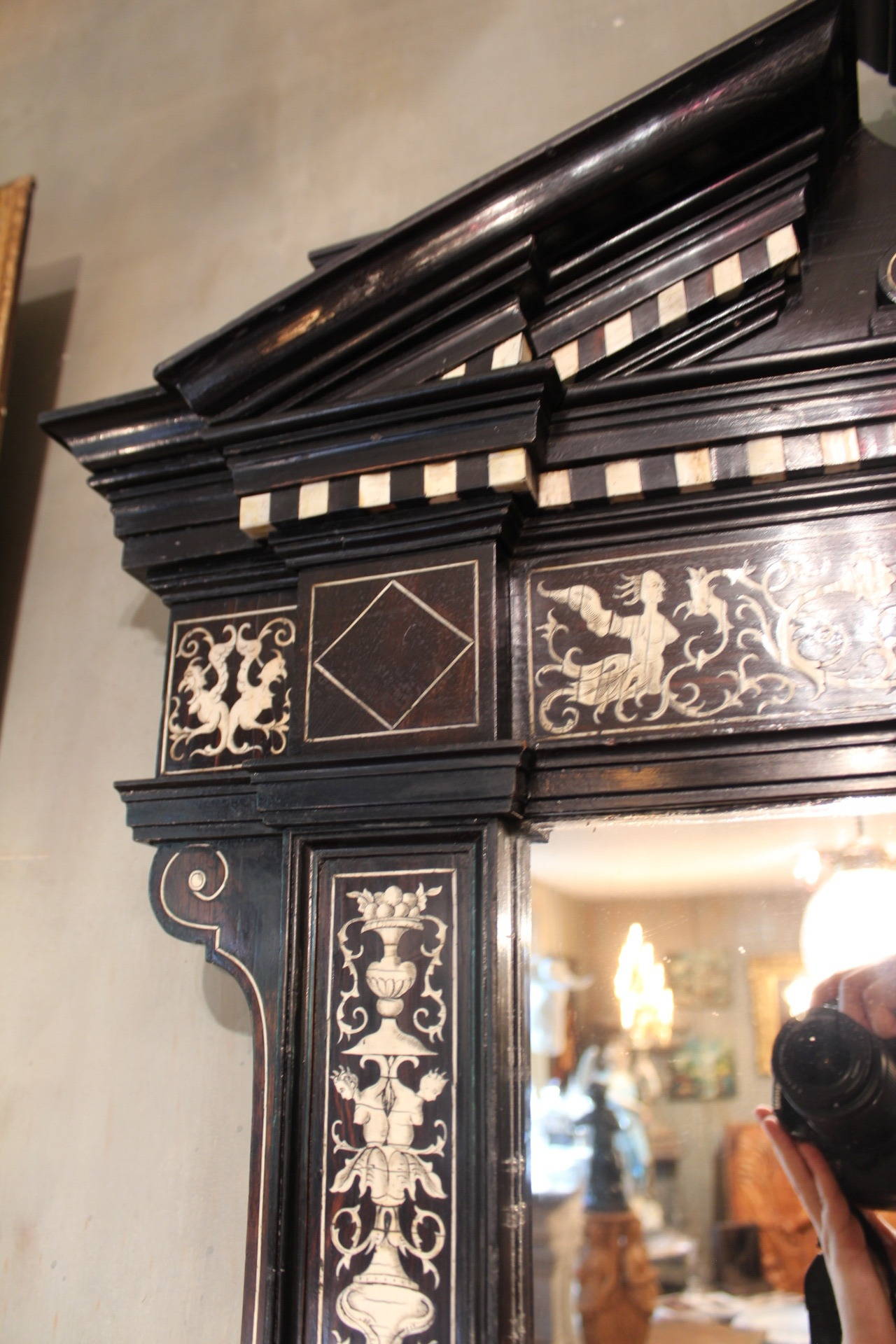 Mirror in Renaissance Style Middle of the 19th Century For Sale 3