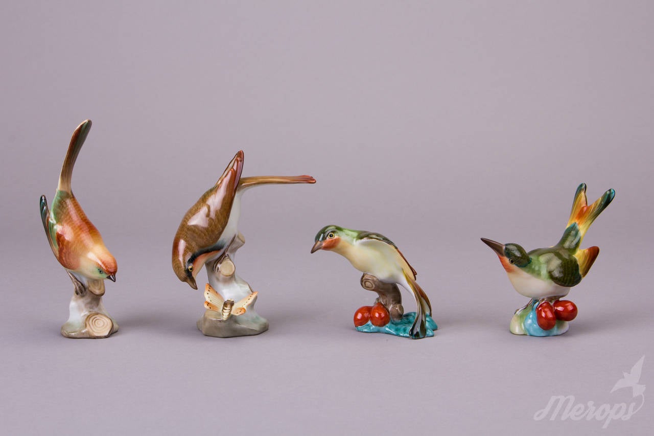 Hungarian Grandiose Herend Bird Collection of 22 Figurines