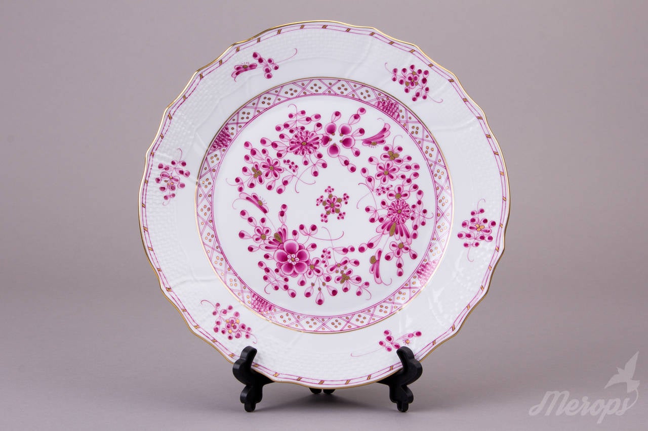 Set of Six Herend Waldstein Raspberry Dinner Plates, 1976 In Excellent Condition In Budapest, HU