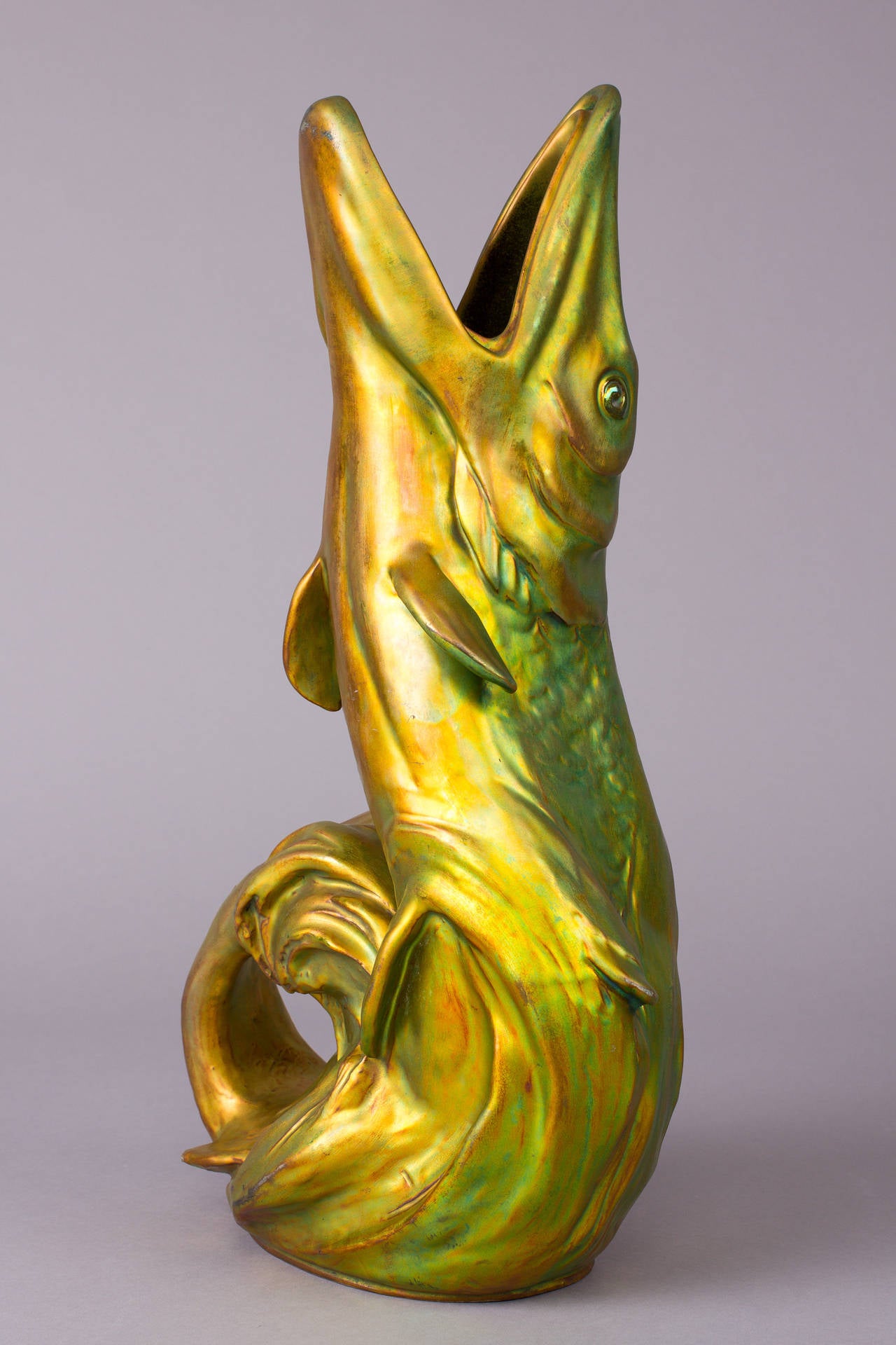 Zsolnay Hungarian Secessionist Fish Vase, 1902 In Excellent Condition In Budapest, HU