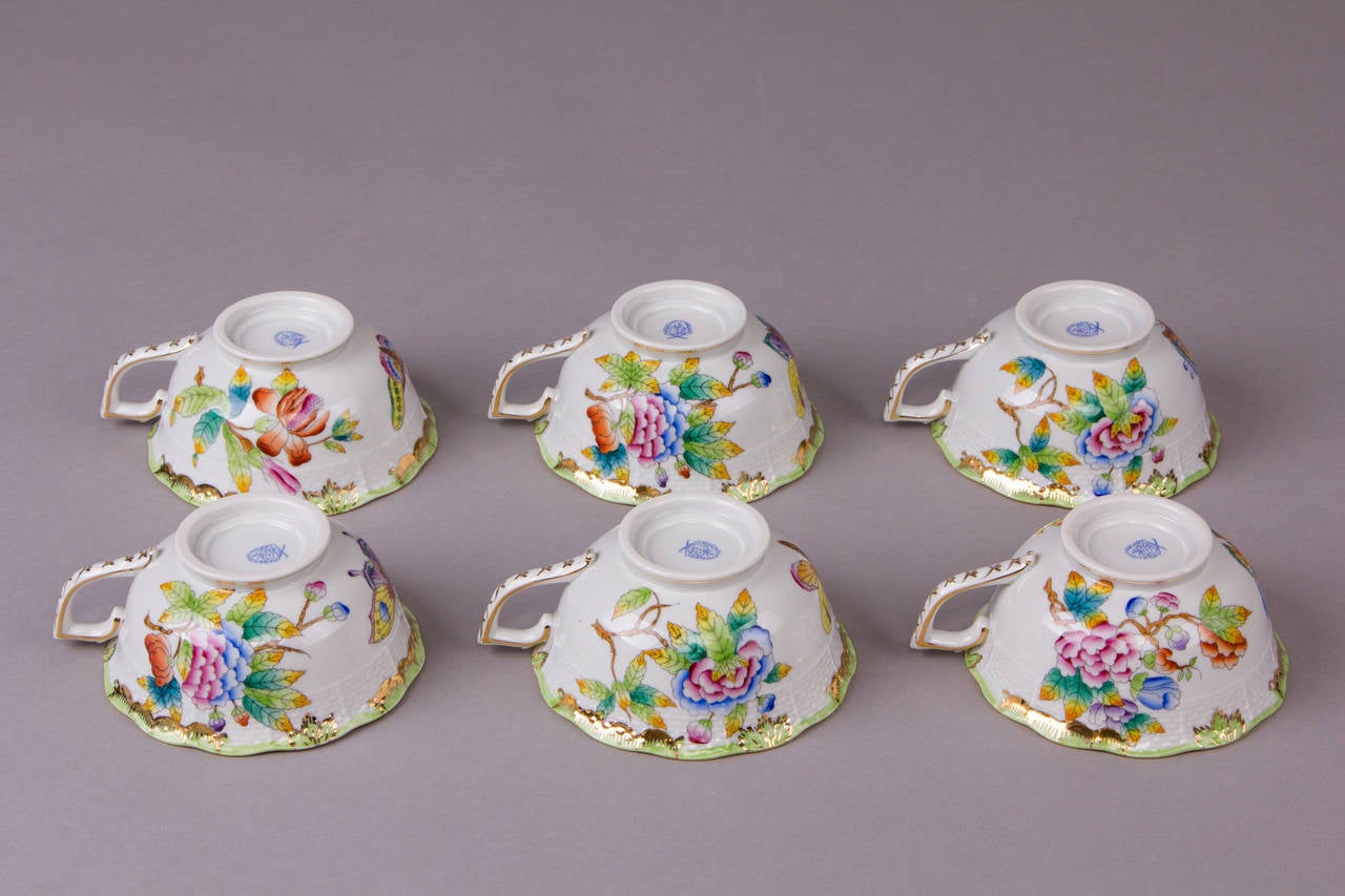 Porcelain Herend Queen Victoria Tea Service for Six Persons, 1954