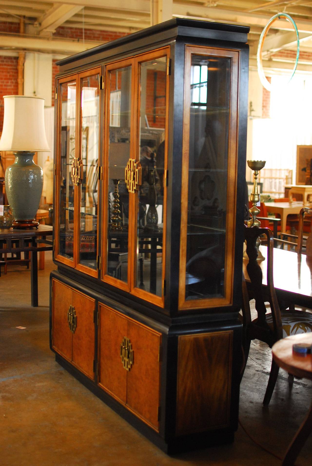 Raymond Sobota Chin Hua Breakfront China Cabinet In Excellent Condition In Rio Vista, CA