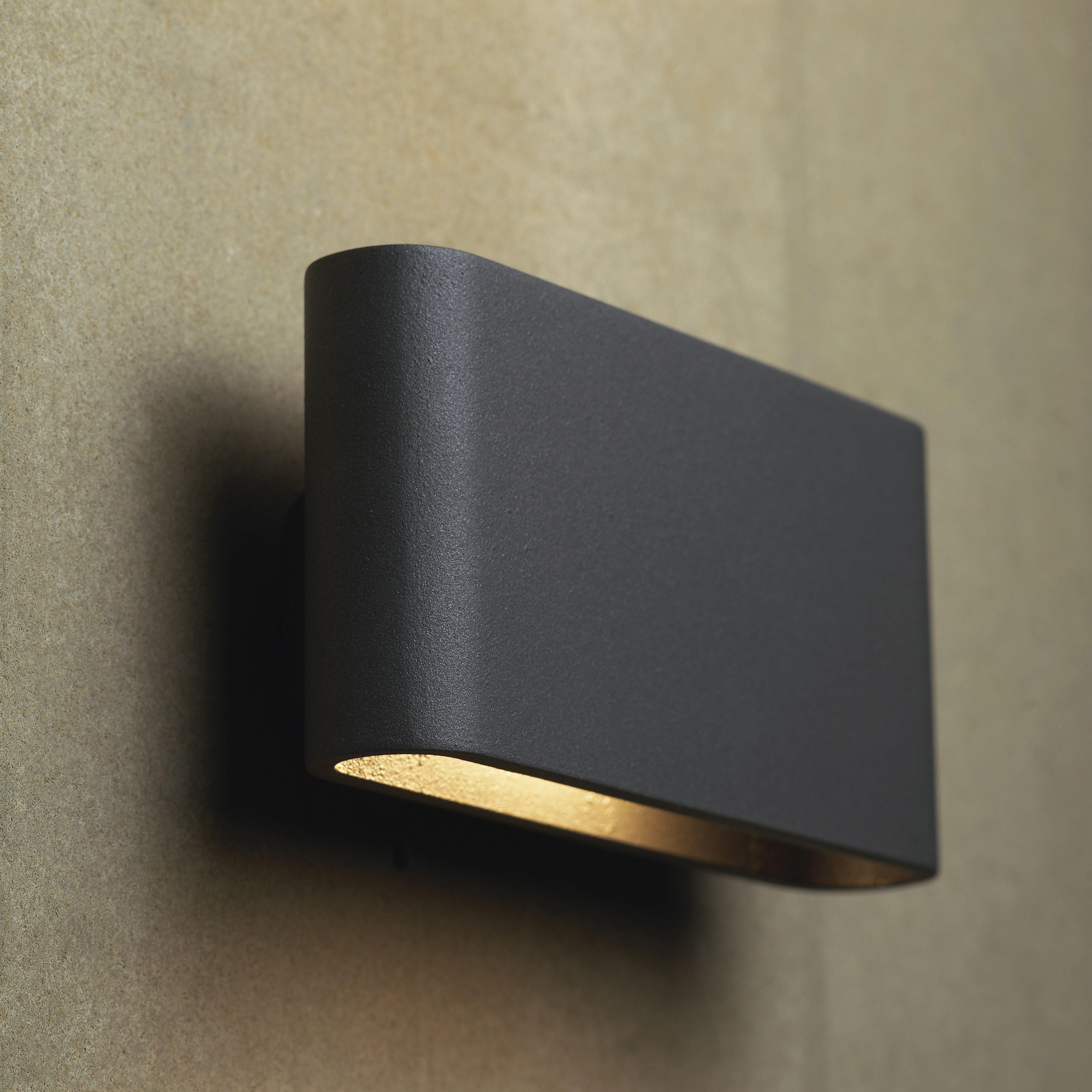 For Sale: Black (SO.SU.60.LED.AA ) Solo 26 Wall Light by Jacco Maris 2