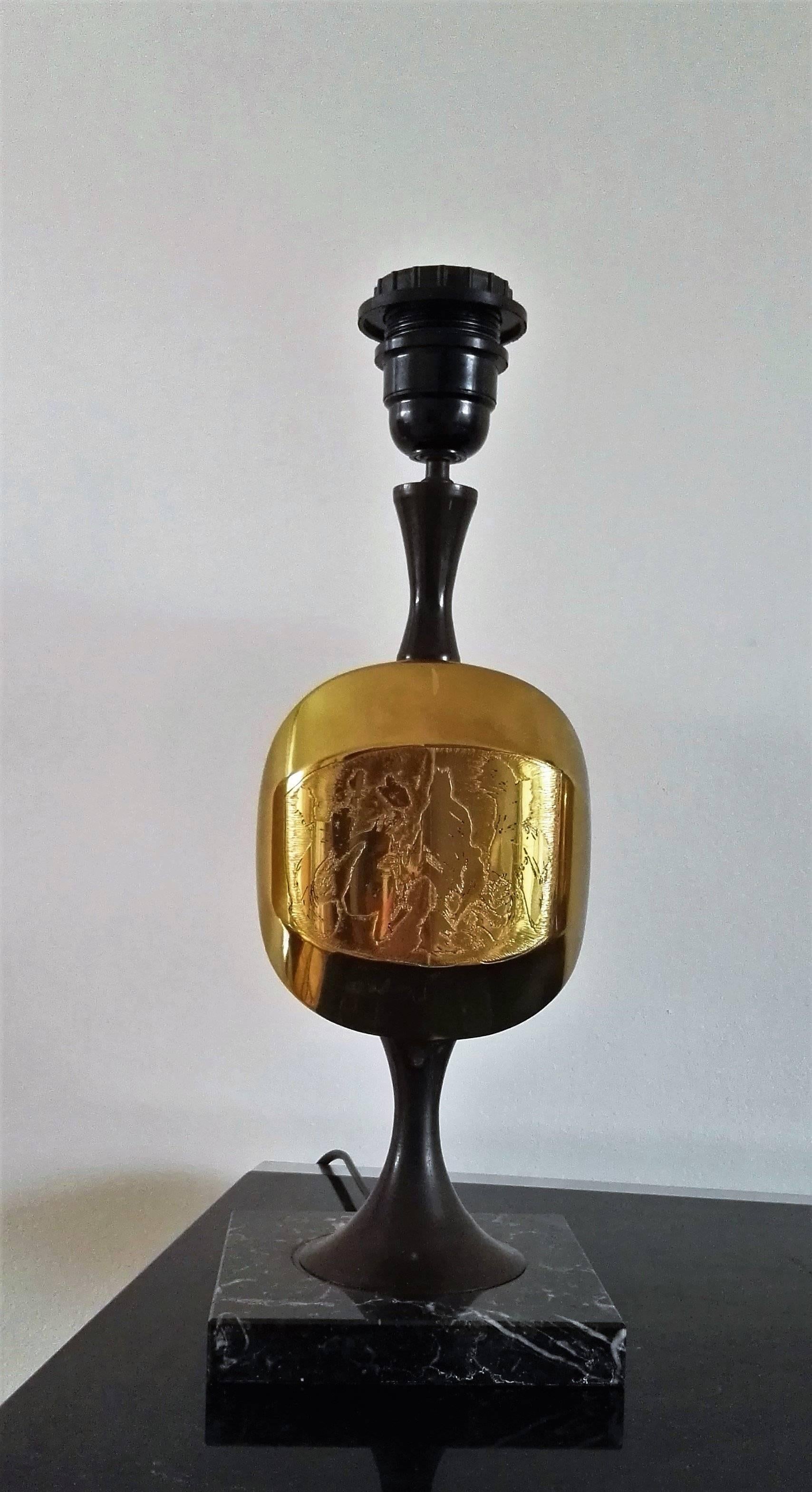 Pair of Etched Brass and Marble Table Lamps by Barbier, France, 1970s In Good Condition In New York, NY