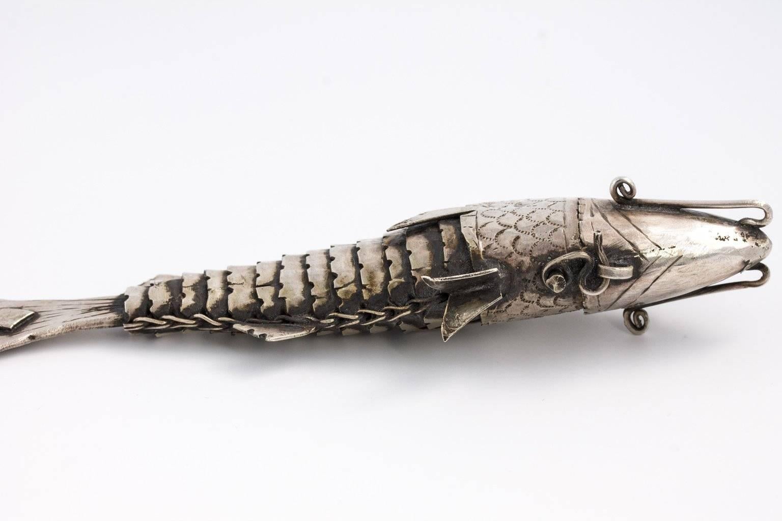 Sterling Silver Fish Spice Box In Good Condition In Stamford, CT