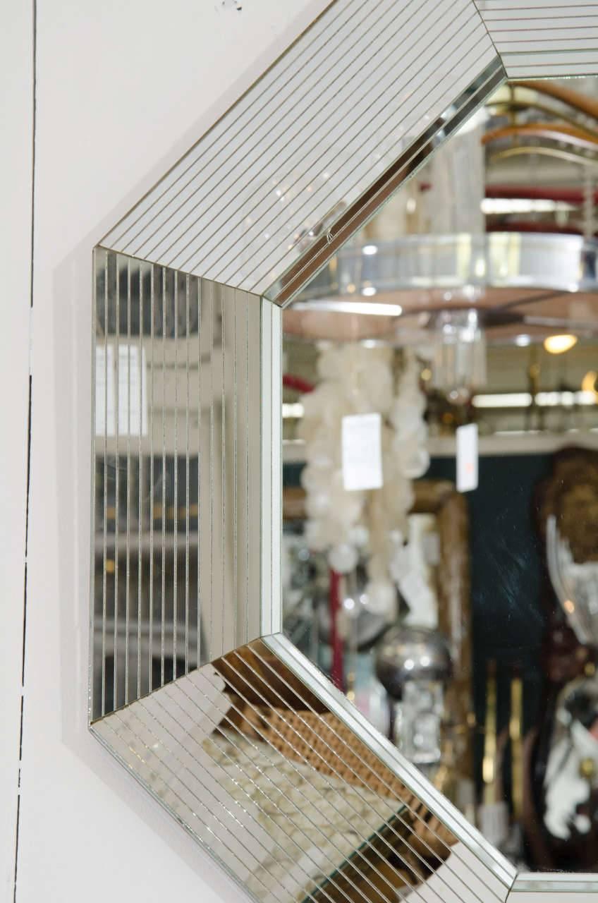 Américain Miroir mural octogonal dans le style de Karl Springer, époque disco, New York, années 1970 en vente