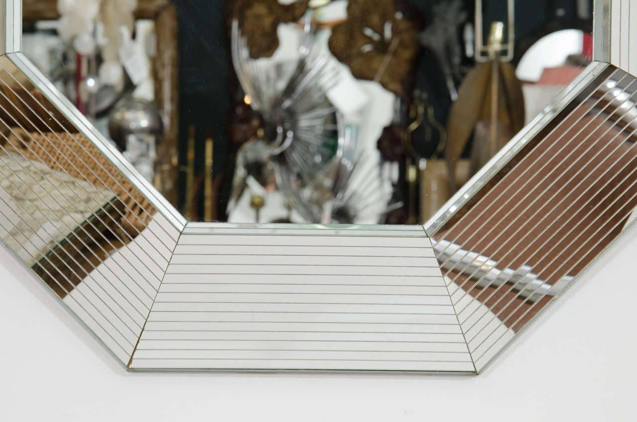 Miroir mural octogonal dans le style de Karl Springer, époque disco, New York, années 1970 en vente 1