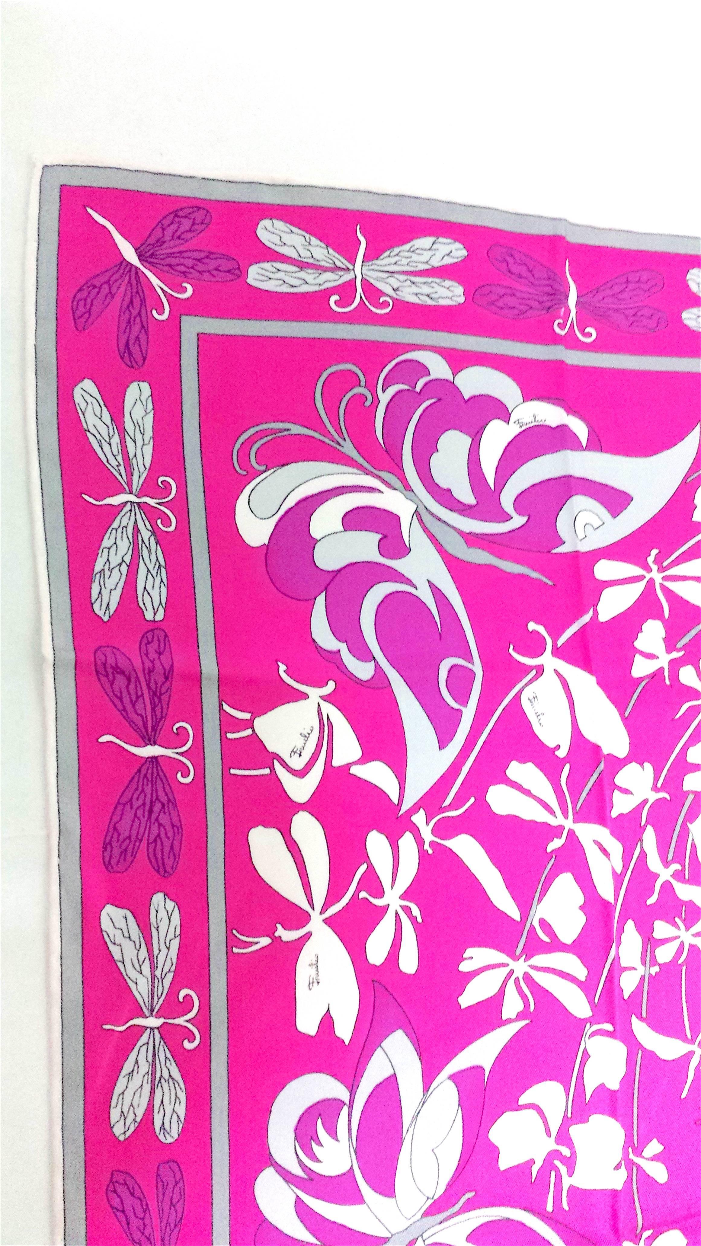 Lucious Emilio Pucci Signature Silk Scarf -Never Worn and in Original Case In Excellent Condition For Sale In West Palm Beach, FL