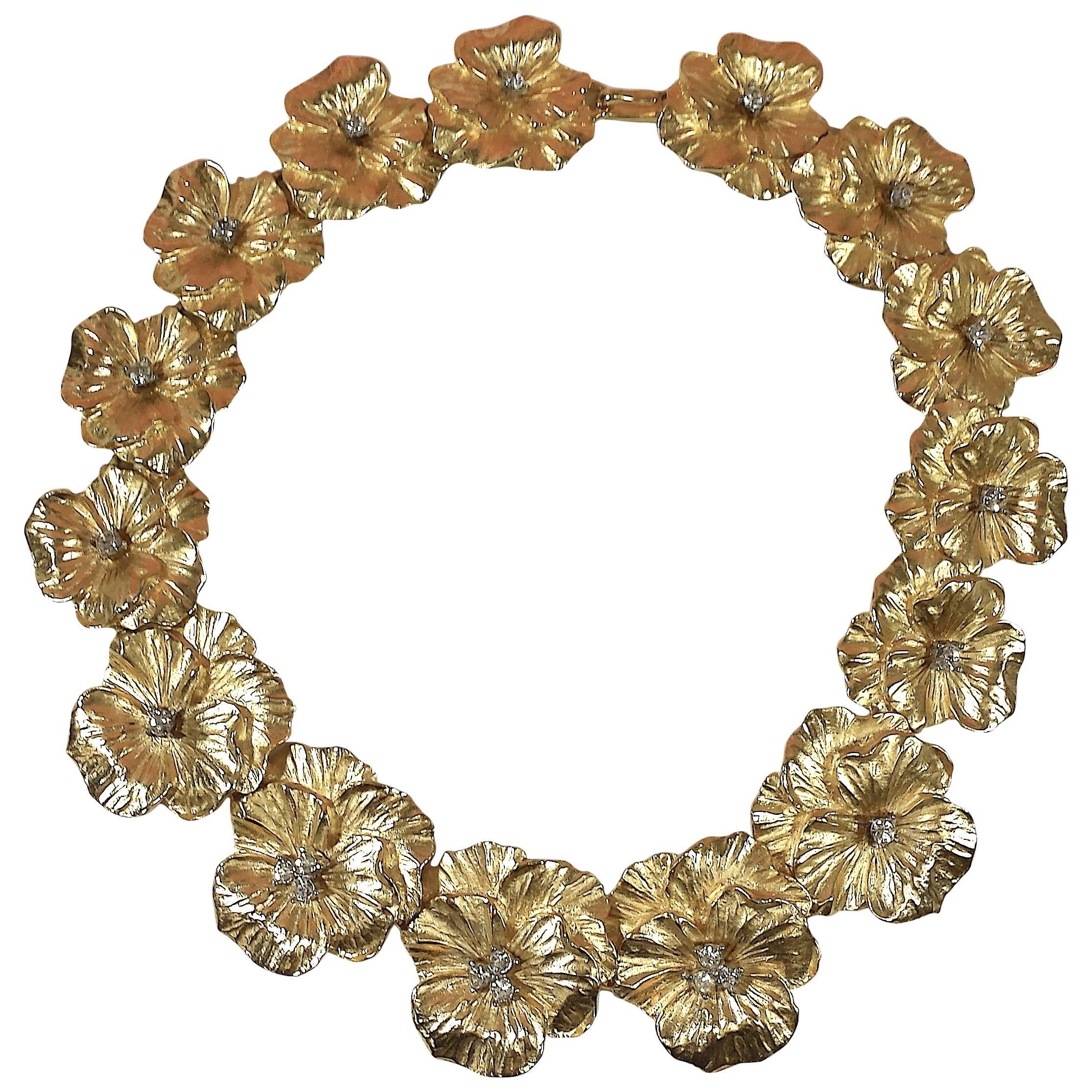 Chic Gold-plate Flower Collar Necklace with Diamante Centers
