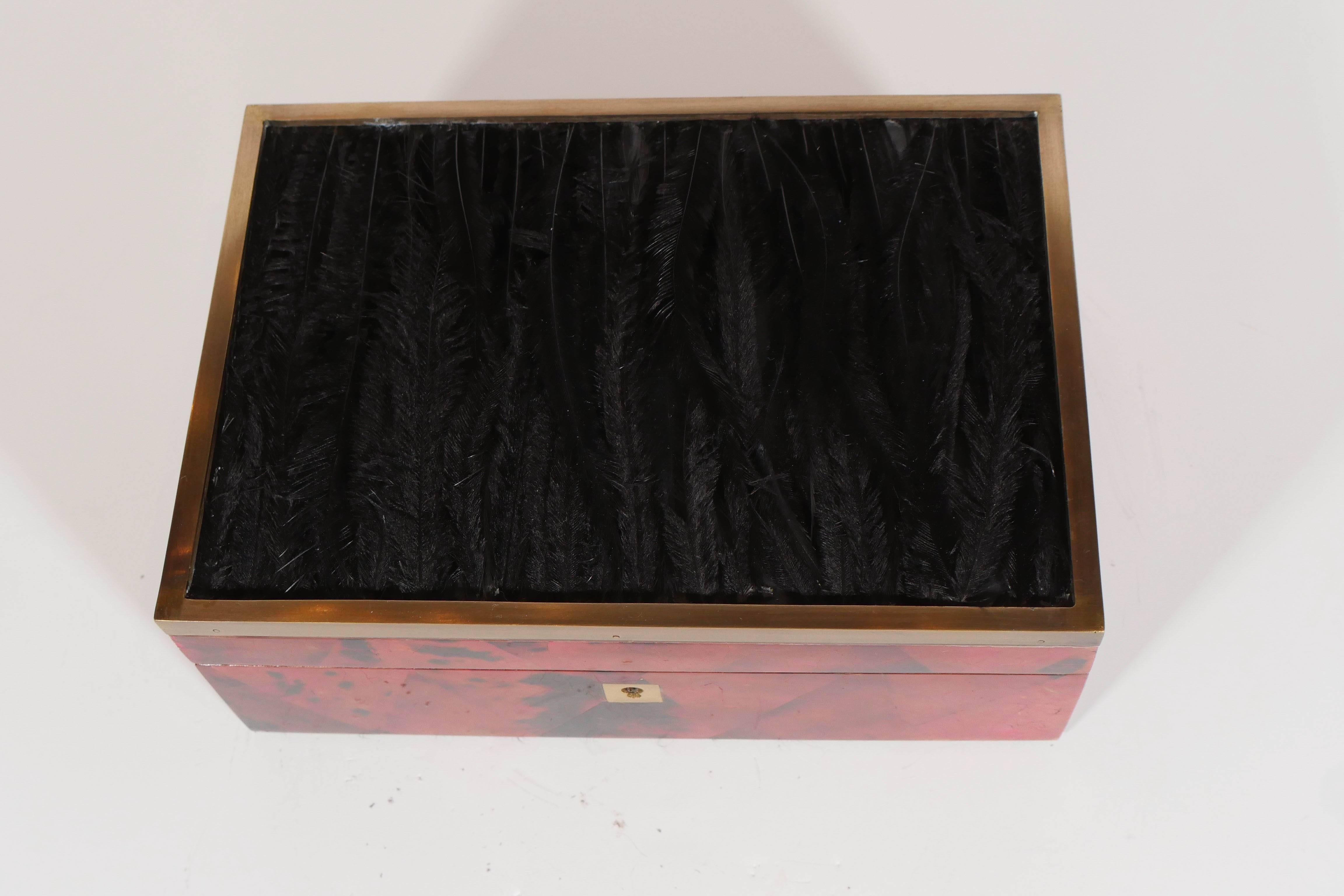 Mid-Century Modern Exceptional Jewelry Box in Lacquered Pen Shell with Exotic Feather Accents