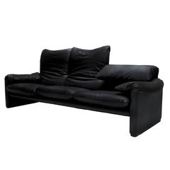 Three-Seater Black Leather Sofa "Maralunga" by Vico Magistretti for Cassina