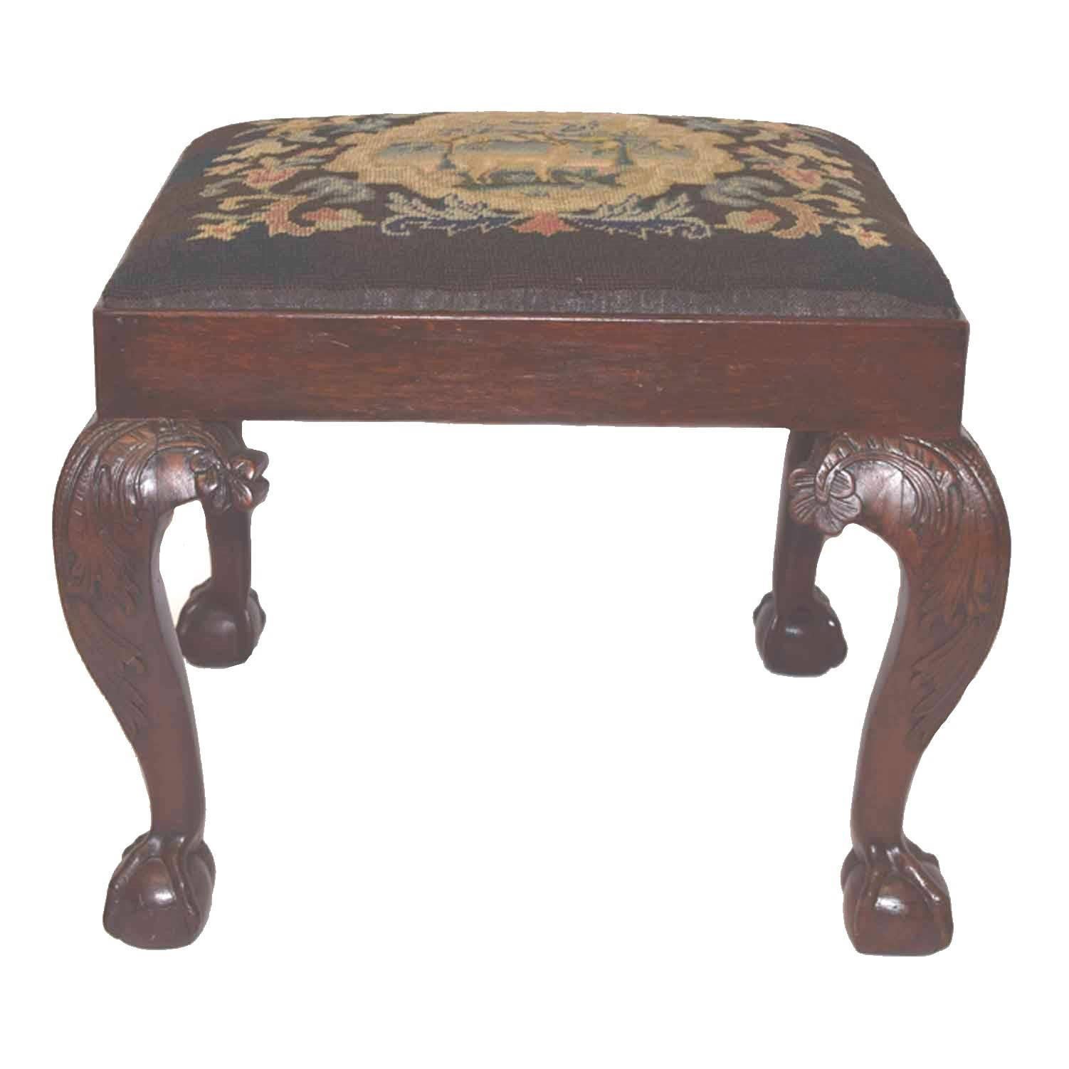 Antique English George III Period Chippendale Mahogany Bench, circa 1760 For Sale