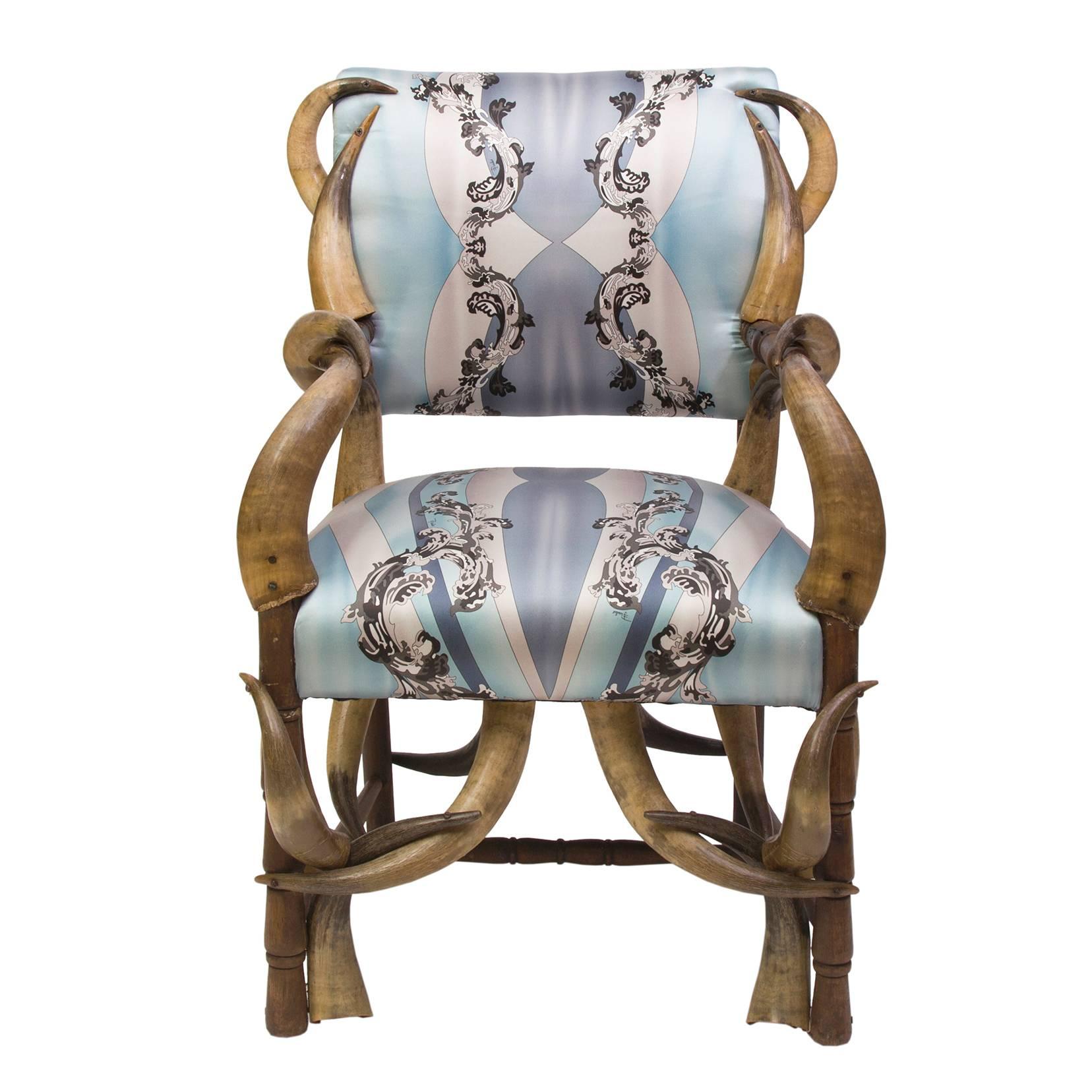 19th Century Steer Horn Armchair Upholstered in Silk For Sale