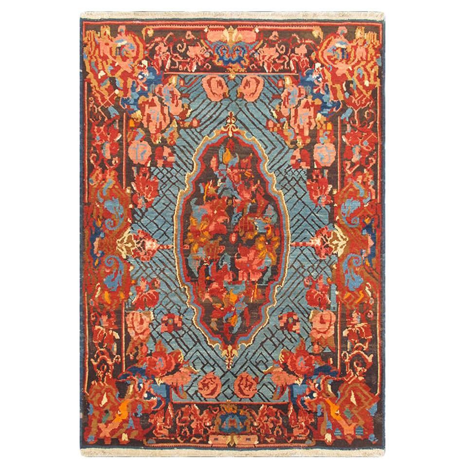 Antique Caucasian Kuba Rug with a Central Medallion For Sale