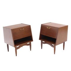 Pair of Walnut Nightstands with Brass Pulls 9