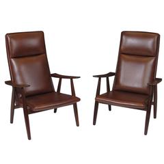 Hans Wegner Model 260 Lounge Chairs in Brown Leather 7