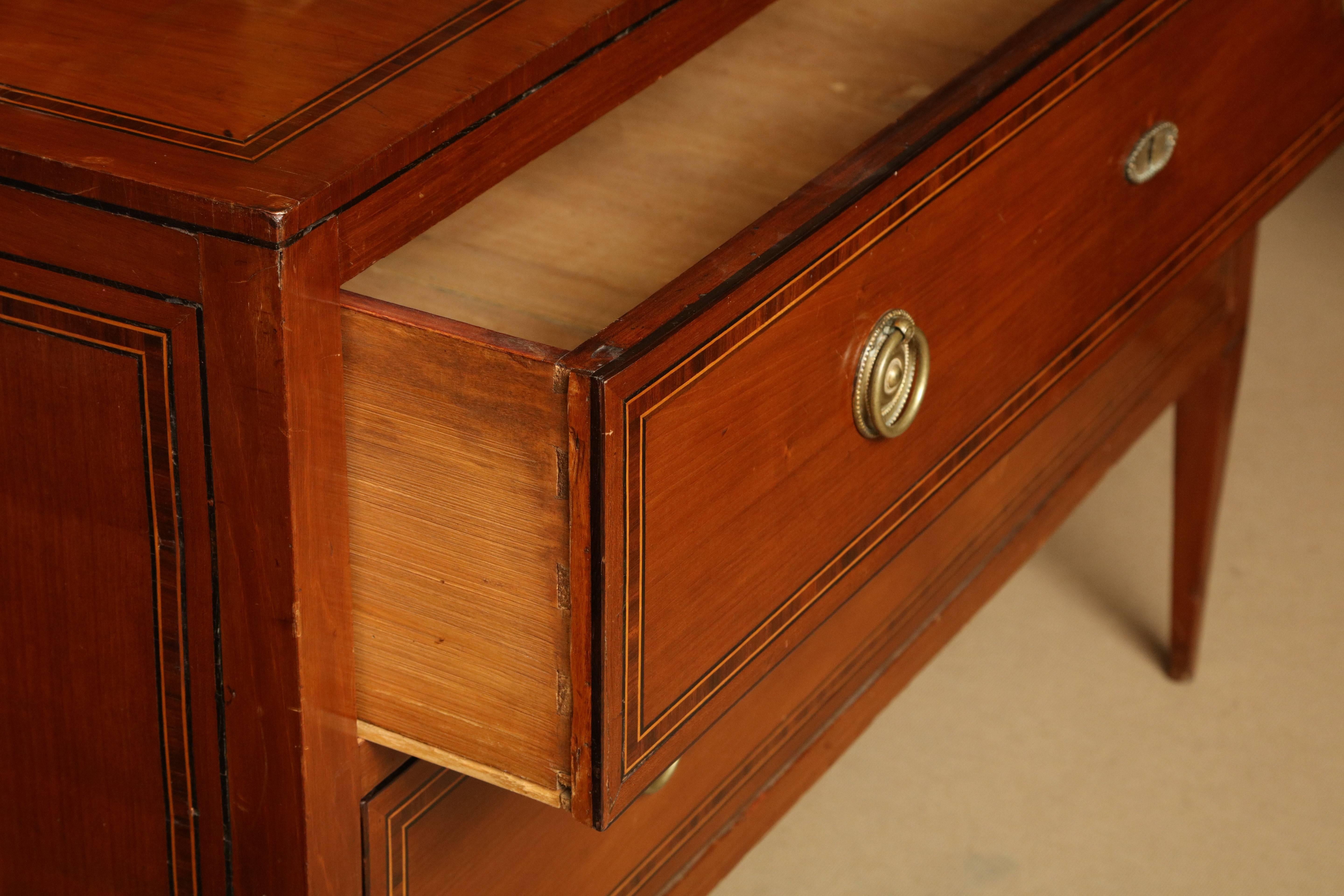 Early 19th Century Italian Chest of Drawers 1