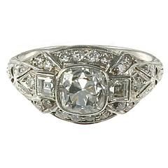 Past Era Captivating Art Deco Cushion-Cut Diamond Platinum Ring 4