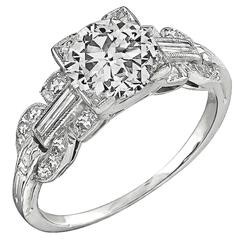 Art Decó Anillo de compromiso de diamantes en platino con certificado GIA de 1,02 quilates
