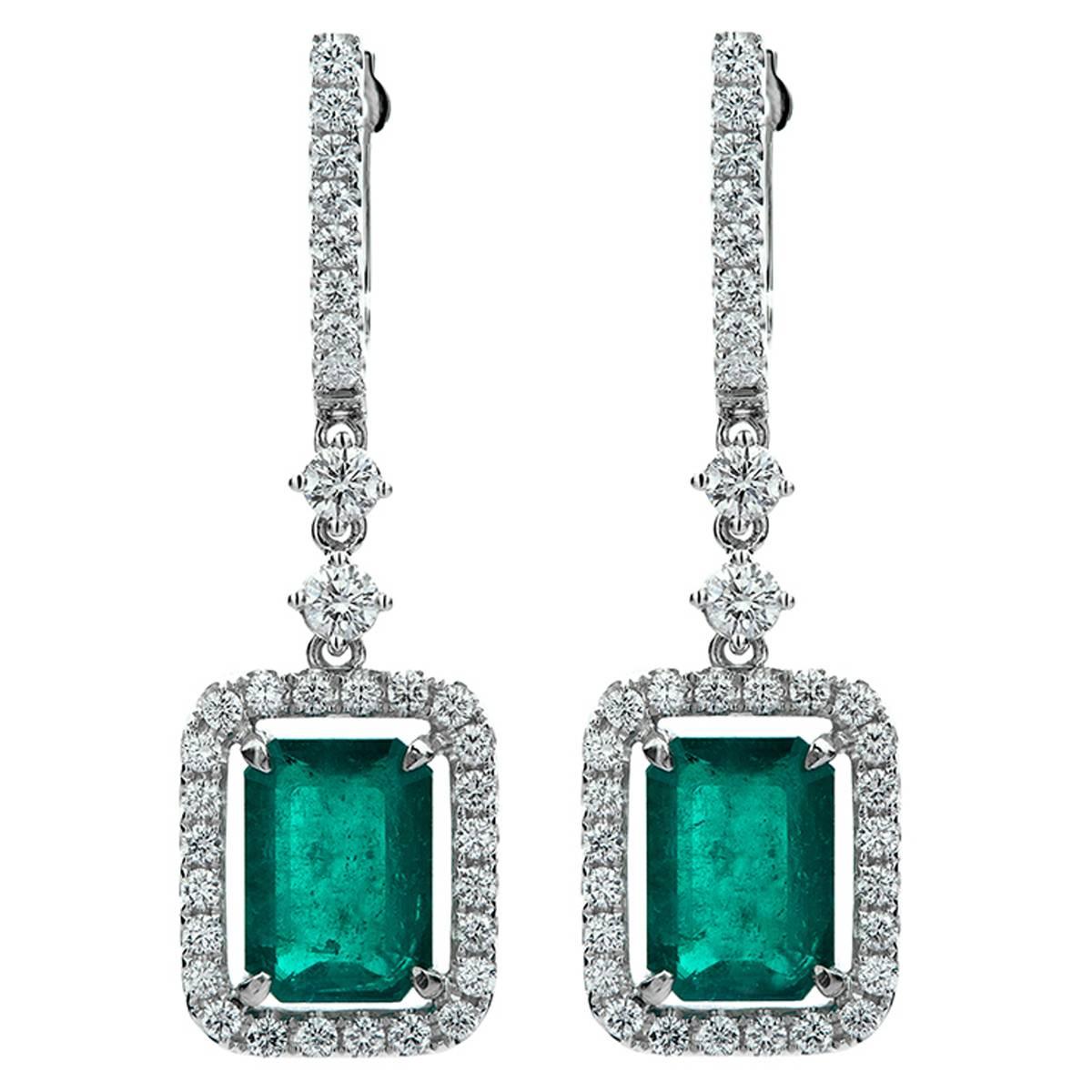 Colombian Emerald Diamond Gold Dangle Earrings For Sale