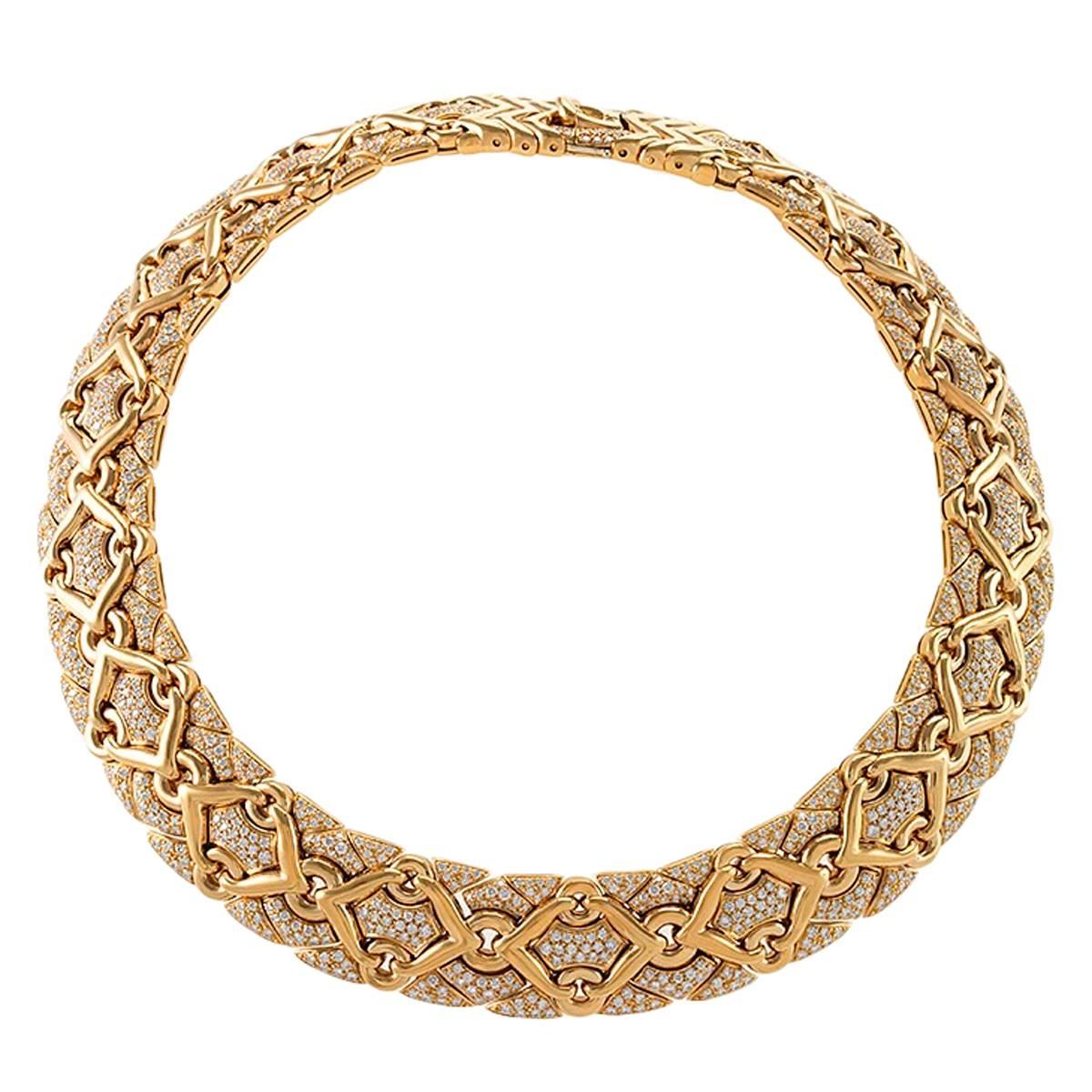 Bulgari Late 20th Century Diamond Gold Trika Necklace
