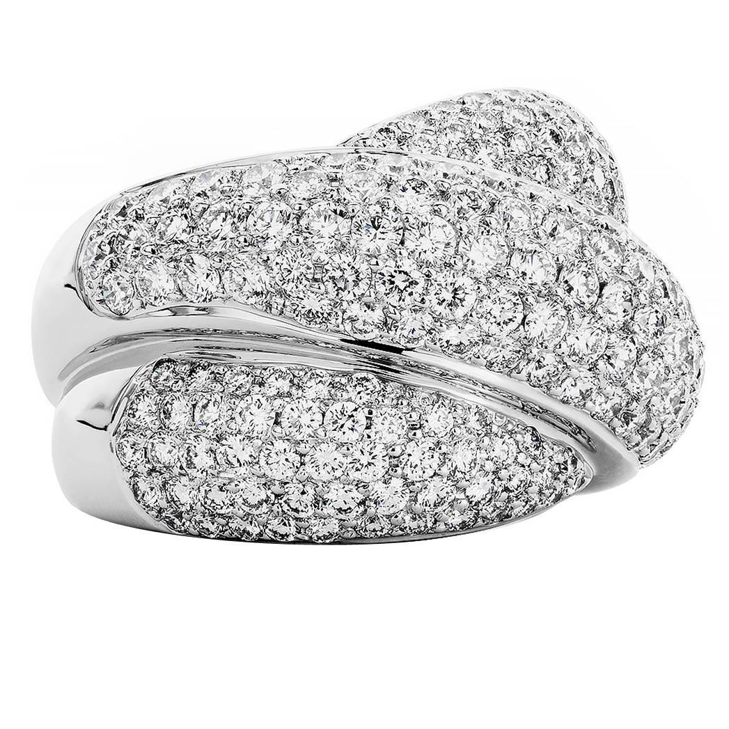 Pavé Diamond gold Knot Ring For Sale