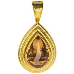 Elizabeth Locke Smokey Quartz Gold Pendant