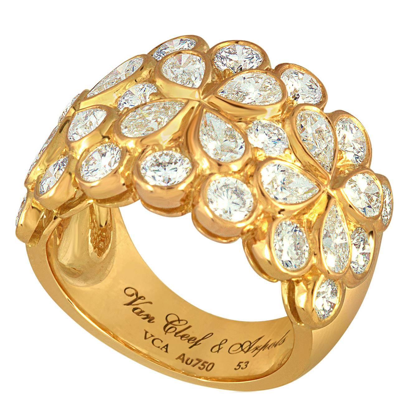 Van Cleef & Arpels "Rosee" 4.25 Carats Diamond Gold Floral Band Ring For Sale