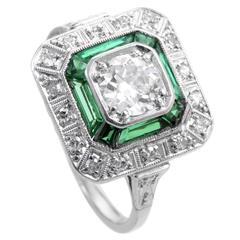  Elegant Emerald Diamond Gold Ring 