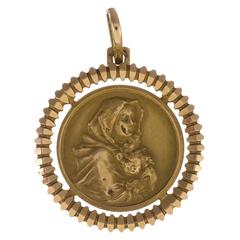 Vintage 1960s Madonna and Child Gold Medallion 