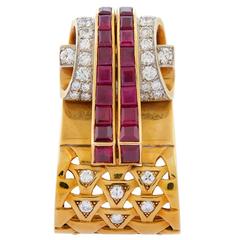 1940s Van Cleef & Arpels Ruby Diamond Gold Scroll Brooch 12