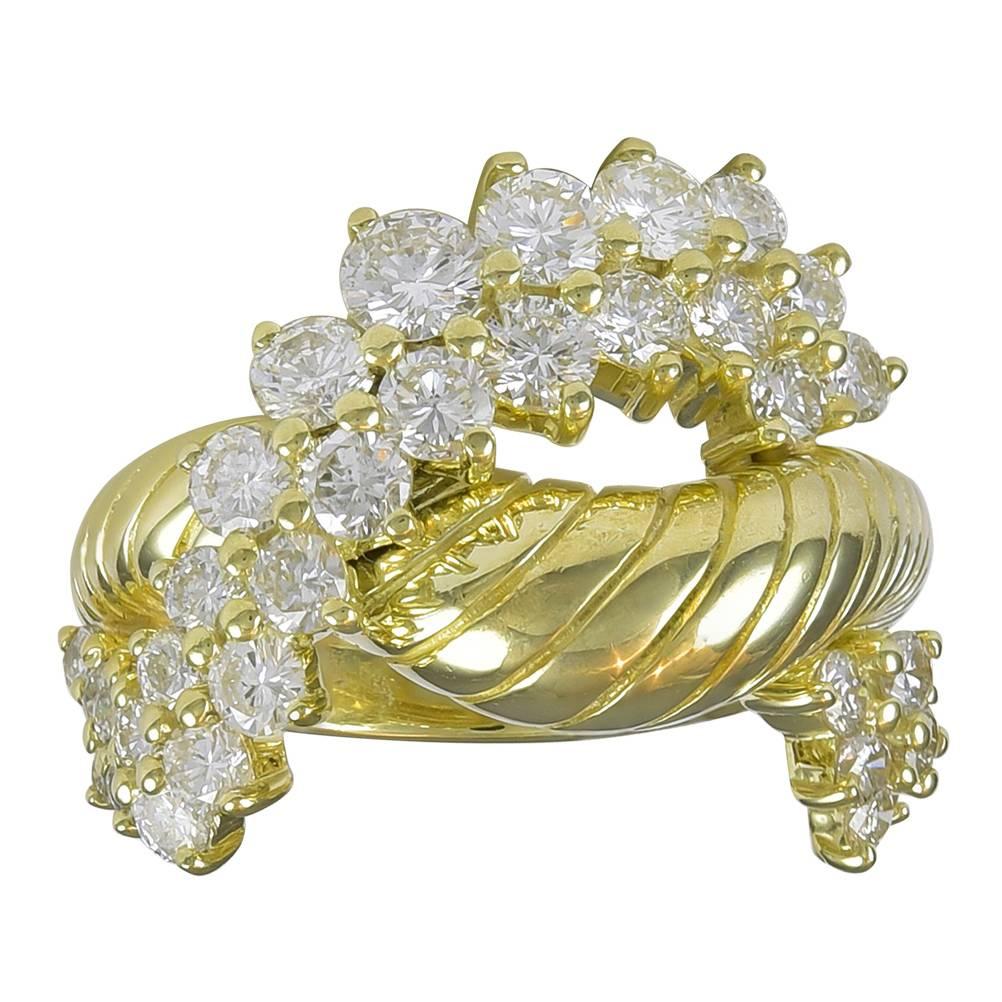 Round Brilliant Diamond Gold  Ring