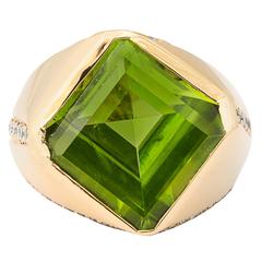 Uniquely Cut Peridot Diamond Gold Ring 4