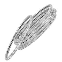 15.00 Carats Set Of Five Diamond Gold Bangle Bracelets 2