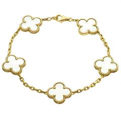 Van Cleef & Arpels Bracelet Alhambra en or et nacre à 5 motifs