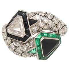 Art Deco emerald onyx diamond Platinum Ring