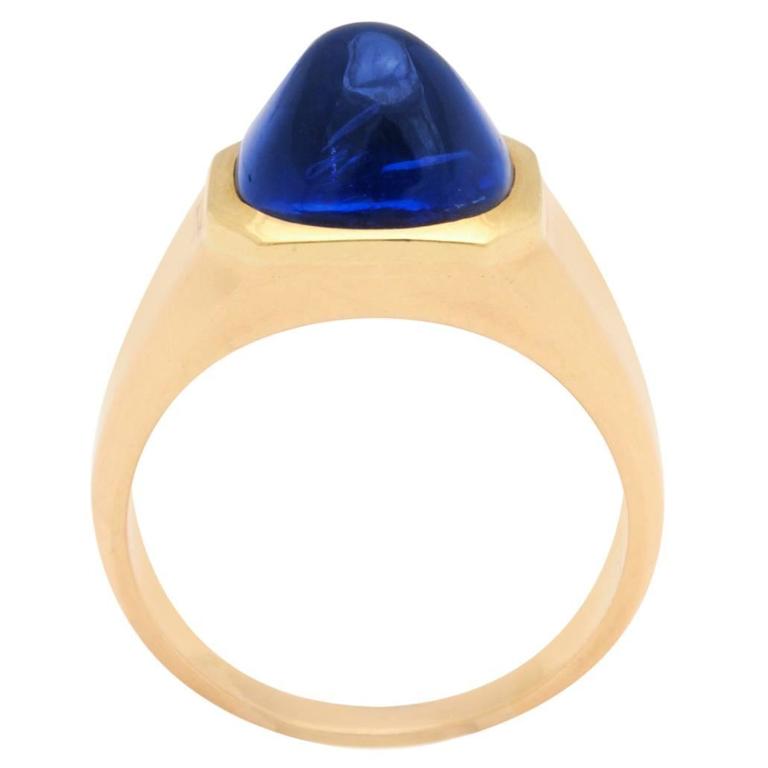 Cartier Mid-century Sapphire gold Gentleman’s Ring For Sale